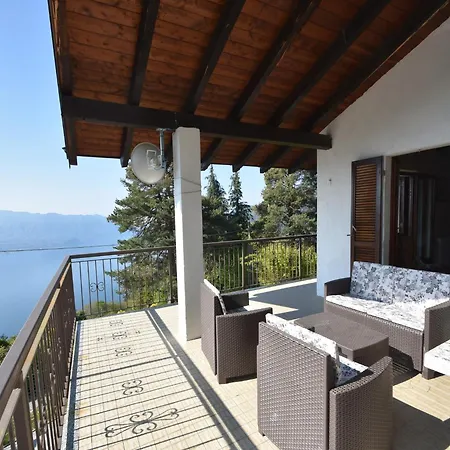 Rustic With Views Vakantiehuis Trarego