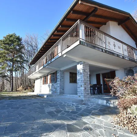 Rustic With Views * Trarego