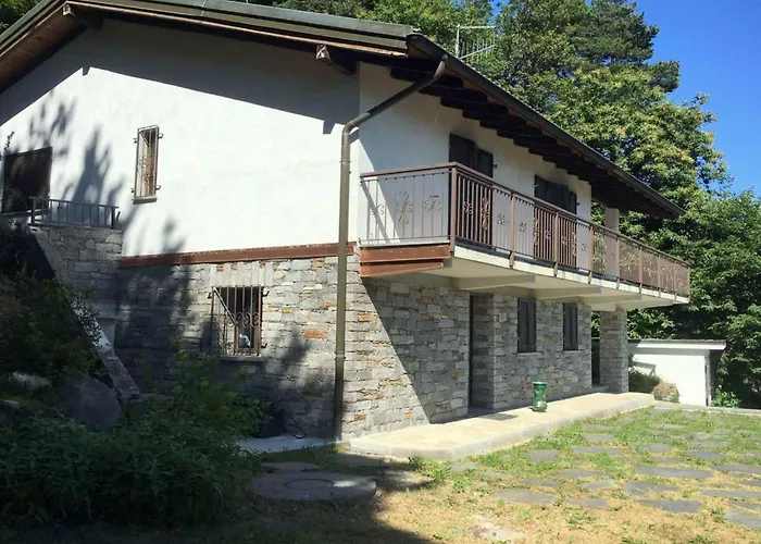 Nyaraló Rustic With Views