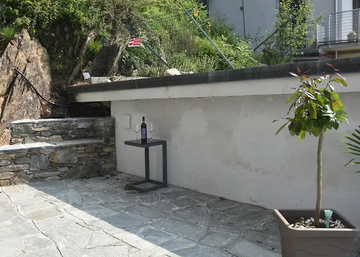 Rustic With Views 트라레고