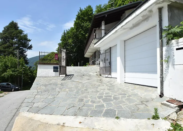 Rustic With Views 펜션 *