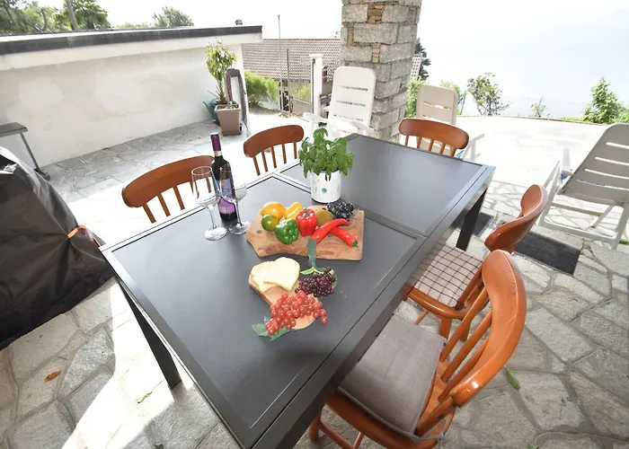 펜션 Rustic With Views