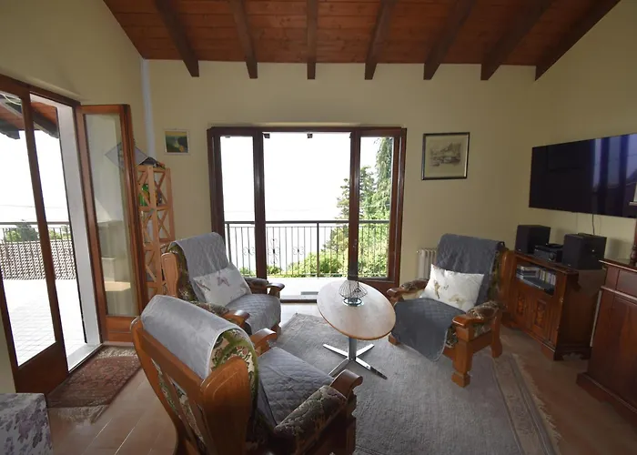 Rustic With Views * Trarego