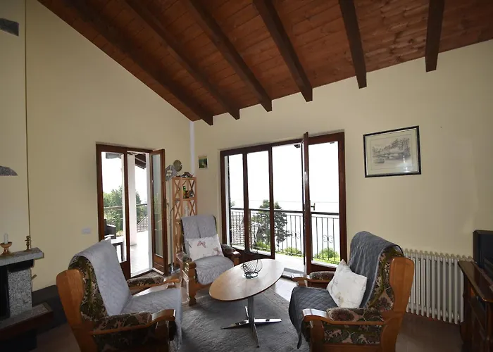 펜션 Rustic With Views *